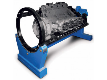 Стенд универсальный для ремонта ДВС, КПП, мостов и др. агрегатов весом до 3000 кг. Привод - ручной через червячный редуктор. ЧЗАО Р776Е
